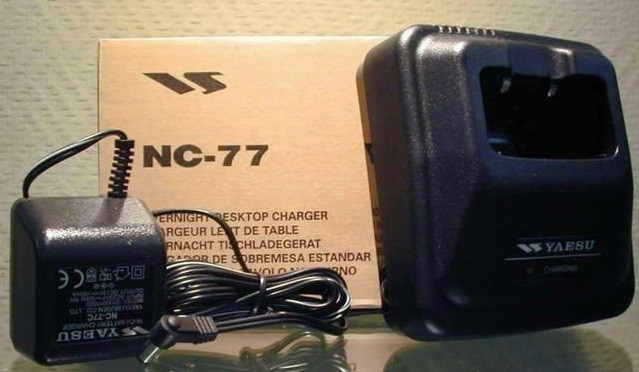 Зарядний пристрій Yaesu/Vertex Standard NC-77