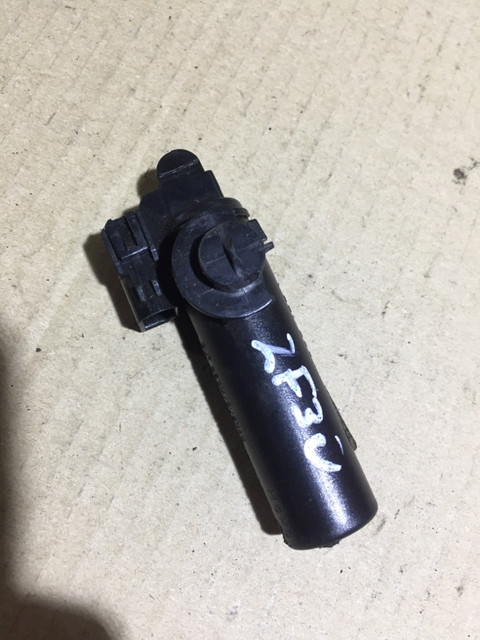 Амортизатор бардачка БМВ в Украине | Купить демпфер бардачка на BMW