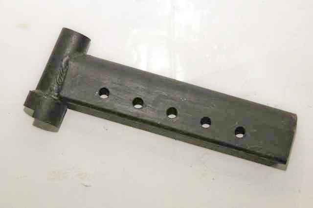 Балка передня регульована права XT220