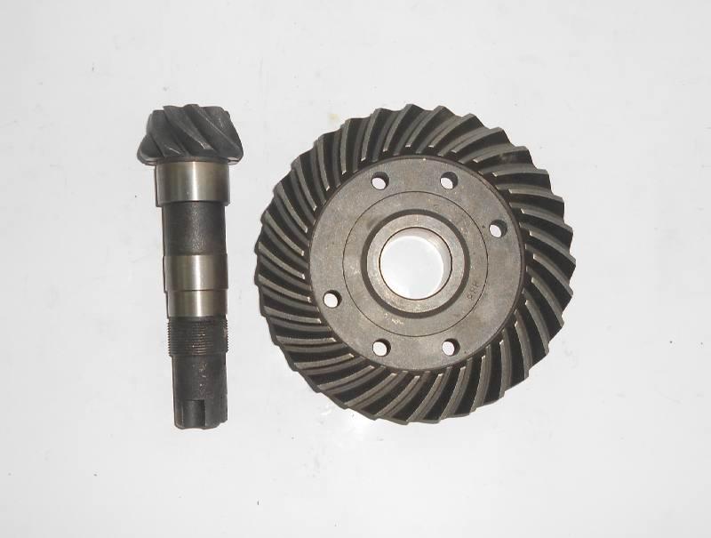 Комплект конічних шестерень переднього моста (хв.Z=8/Z=4, план.Z=30) JM404