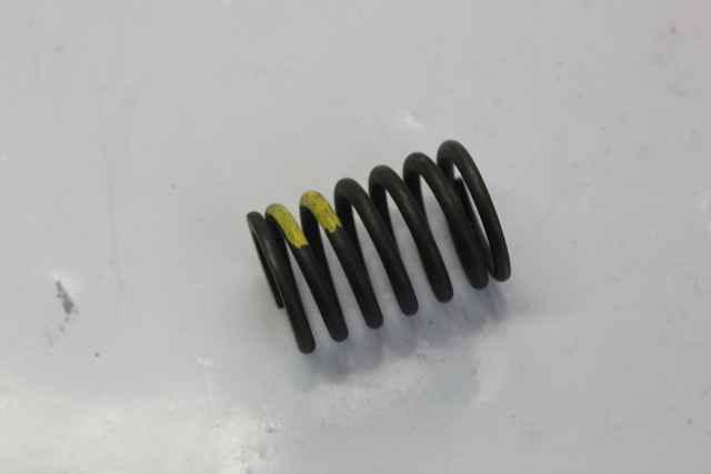 Пружина клапана зовнішня KM385BT