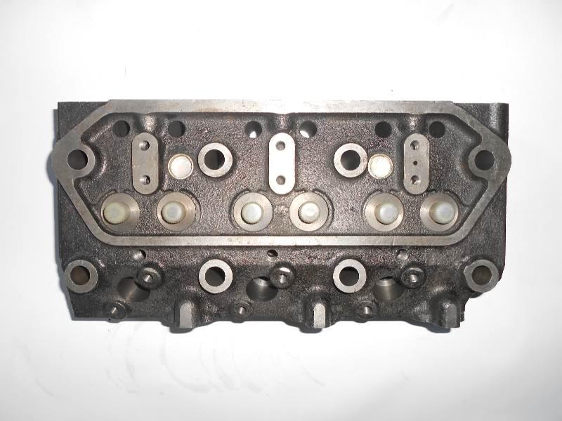 Головка блока циліндрів Y385T