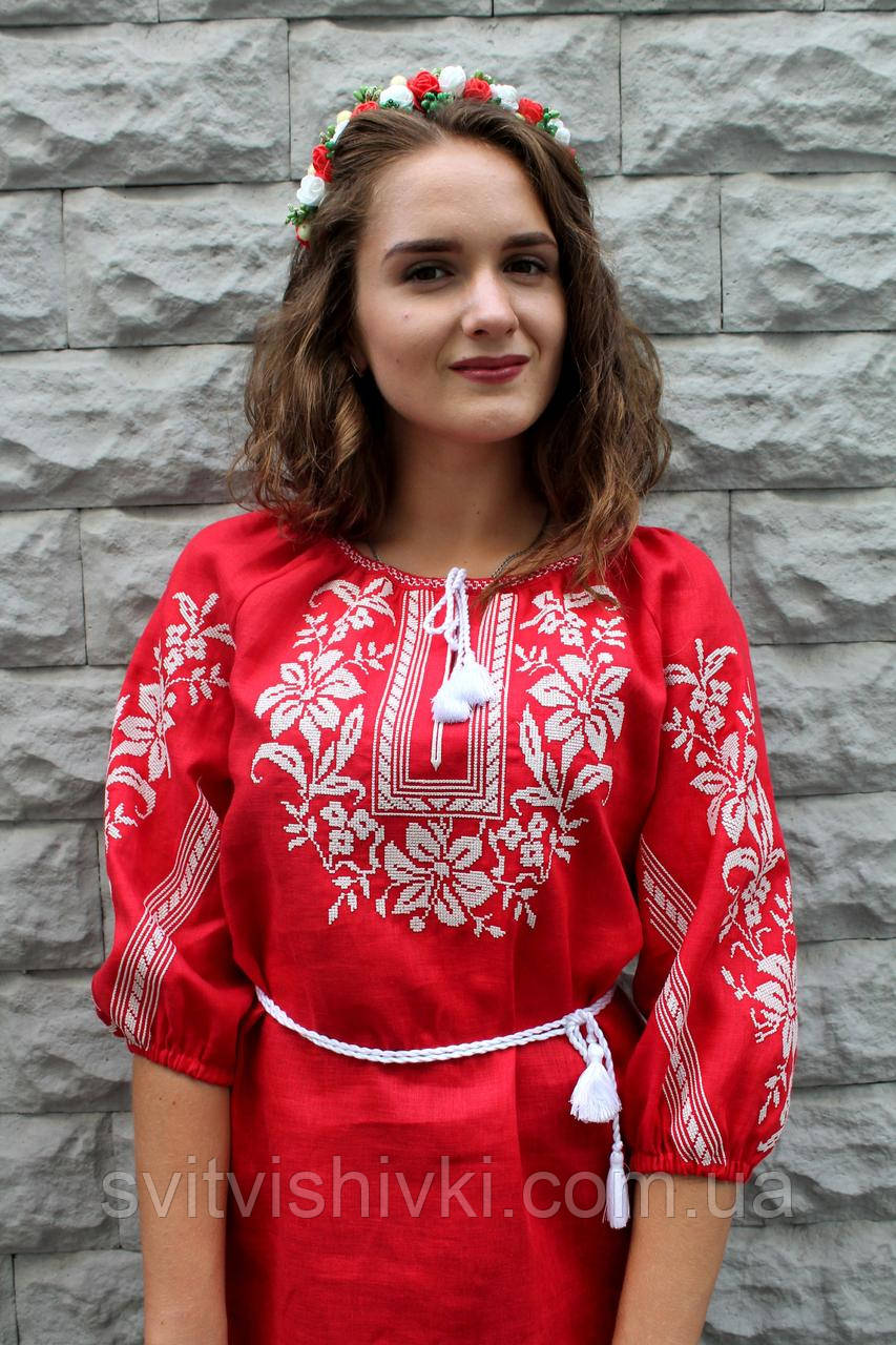 Красная женская вышиванка с белой вышивкой "Лилия" 