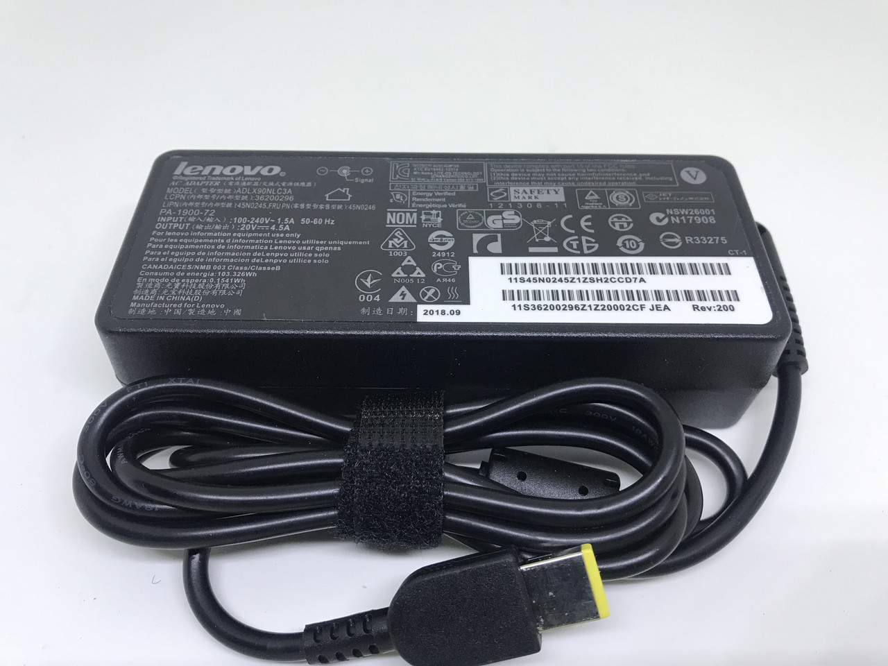 Блок живлення Заряджання для Ноутбука LENOVO 90 W USB PIN Square Адаптер