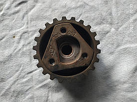 Шестерня розподільного валу Рено Лагуна 2 / Эспайс 4 / 2.2 dci б/вОригинал (RVI) Renault Рено состояние б/у Наличие уточняйте! Бол