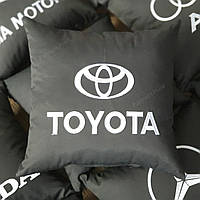 Подушка с логотипом Тойота (Toyota)