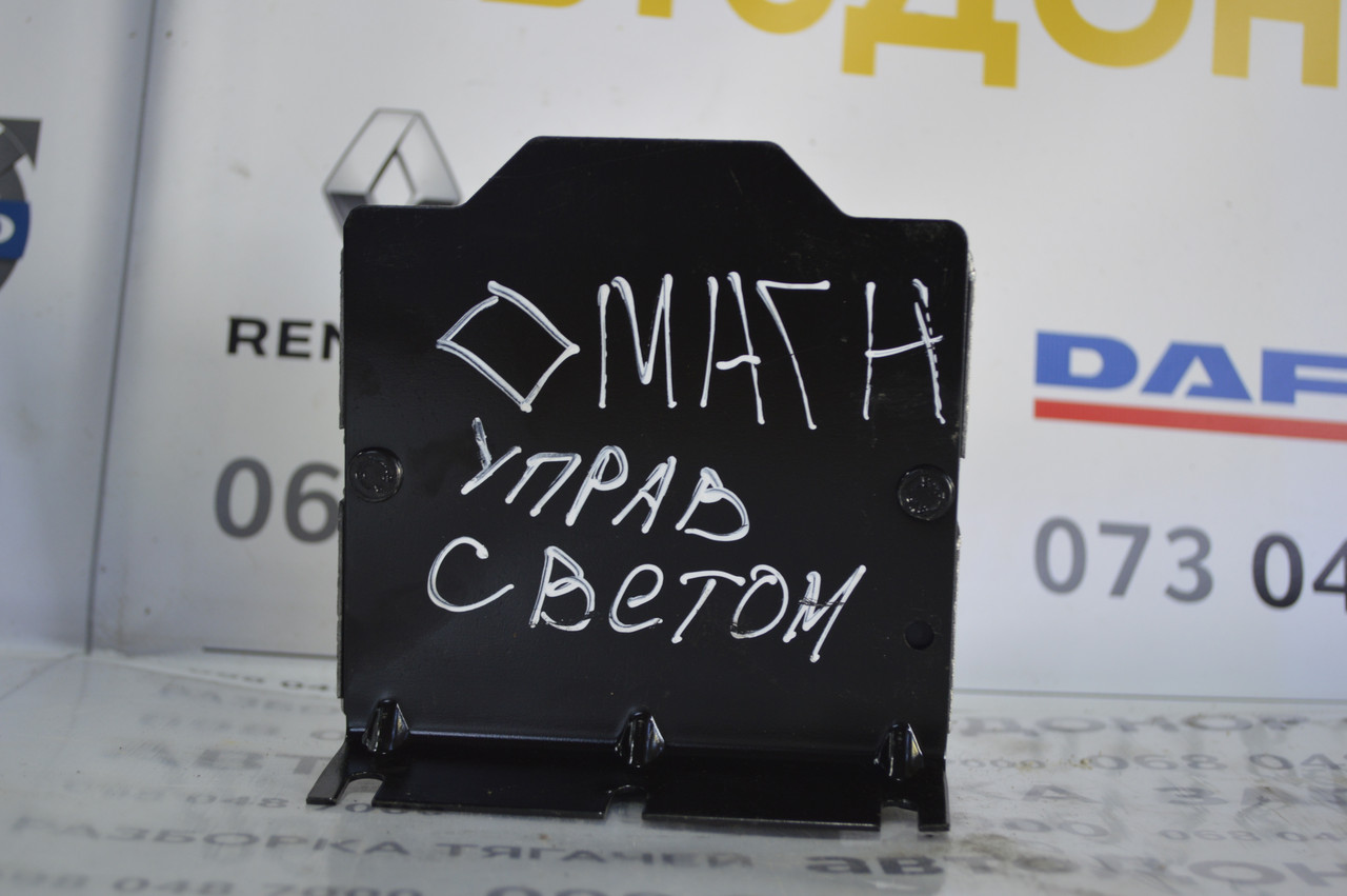 Електронний блок управління світлом FCU Renault Magnum / Pemium