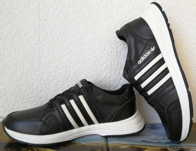 Купить Кроссовки мужские кожаные чёрные с тремя белыми полосками adidas ...