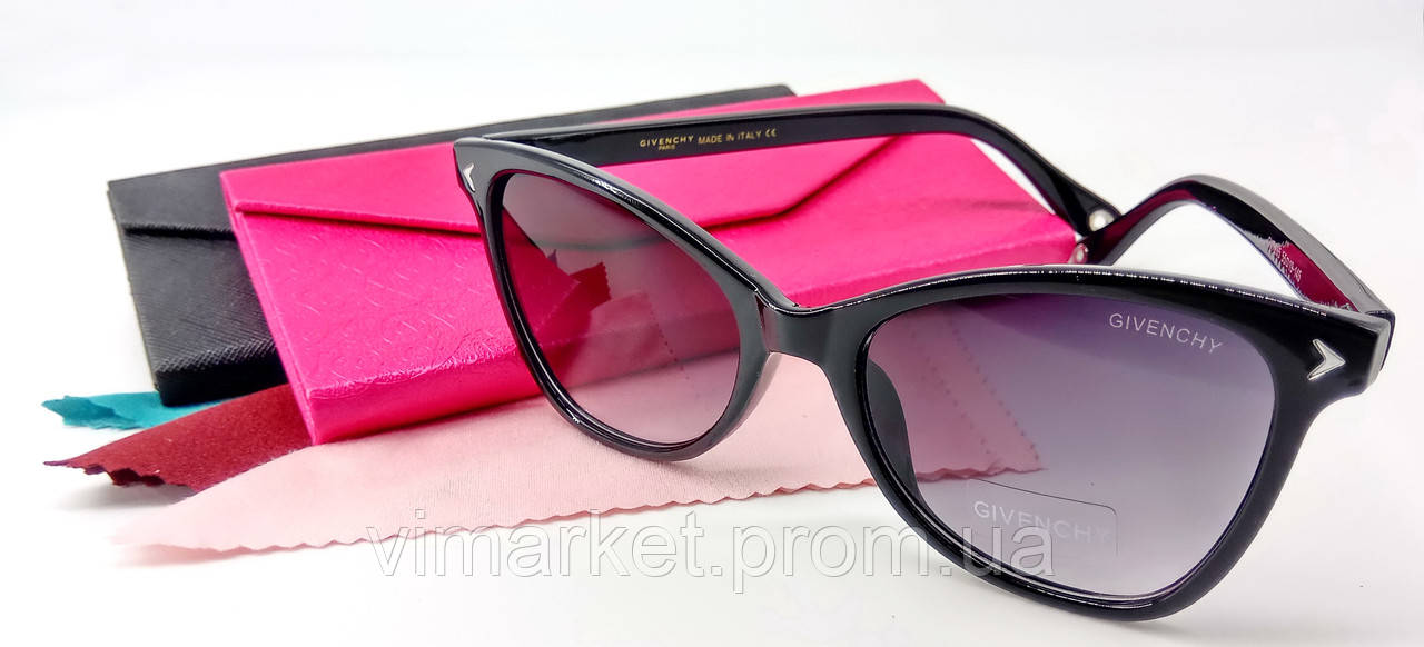 Сонцезахисні окуляри Givenchy GV7265 котяче око колір оправи чорний глянсовий, лінзи чорний градієнт