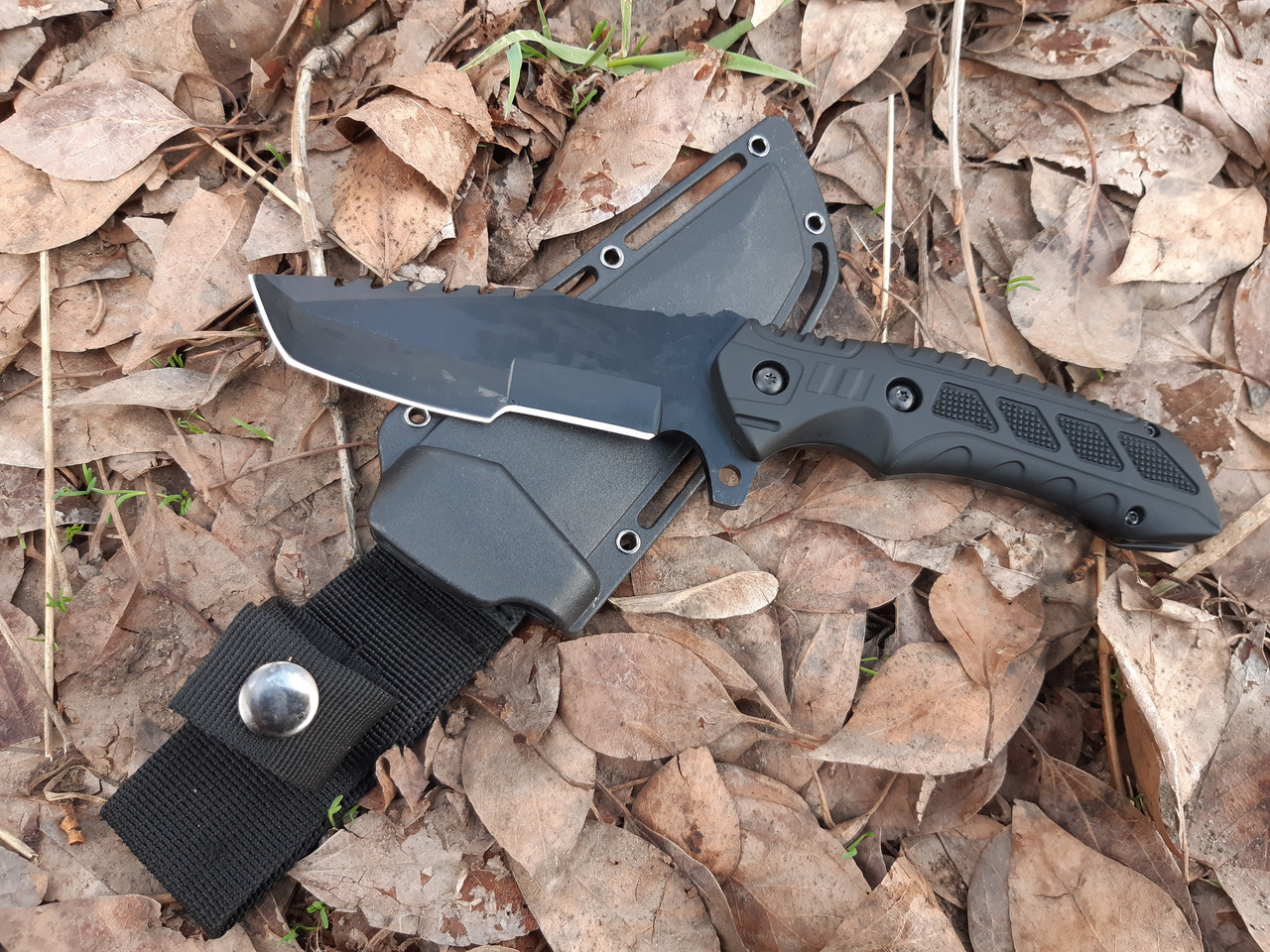 Тактичний ніж нескладний Black C - 126