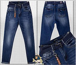 Модні жіночі джинси батали на високій талії з ременем і брелоком 32-й розмір