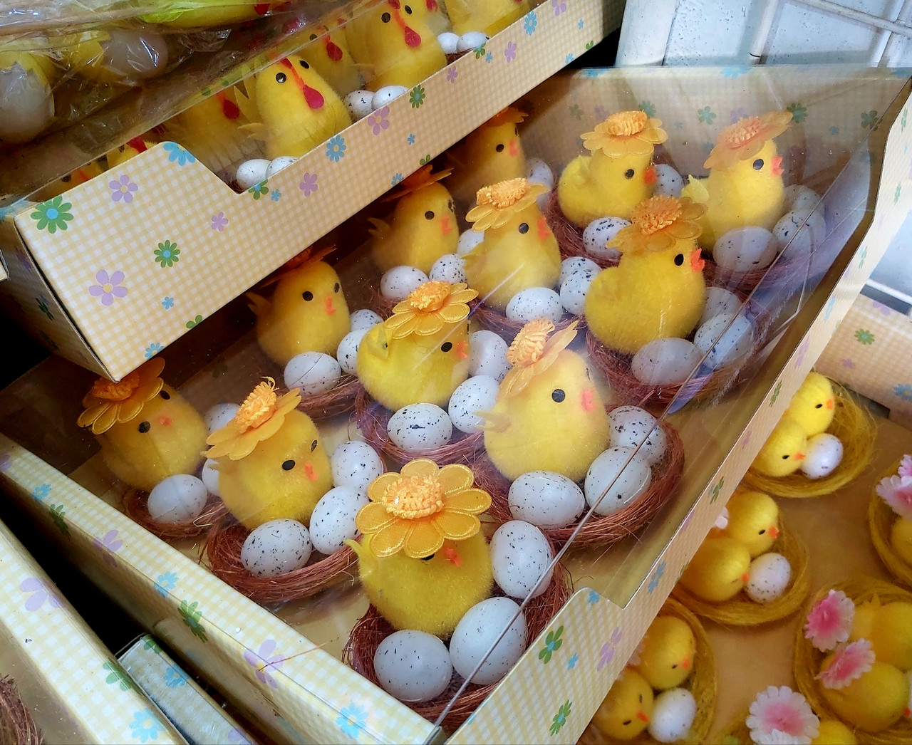 Декоративні великодні курчати