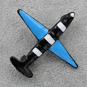 Брошка металева на сріблястій основі літачок покрита кольоровою емаллю розмір виробу 45х45 мм