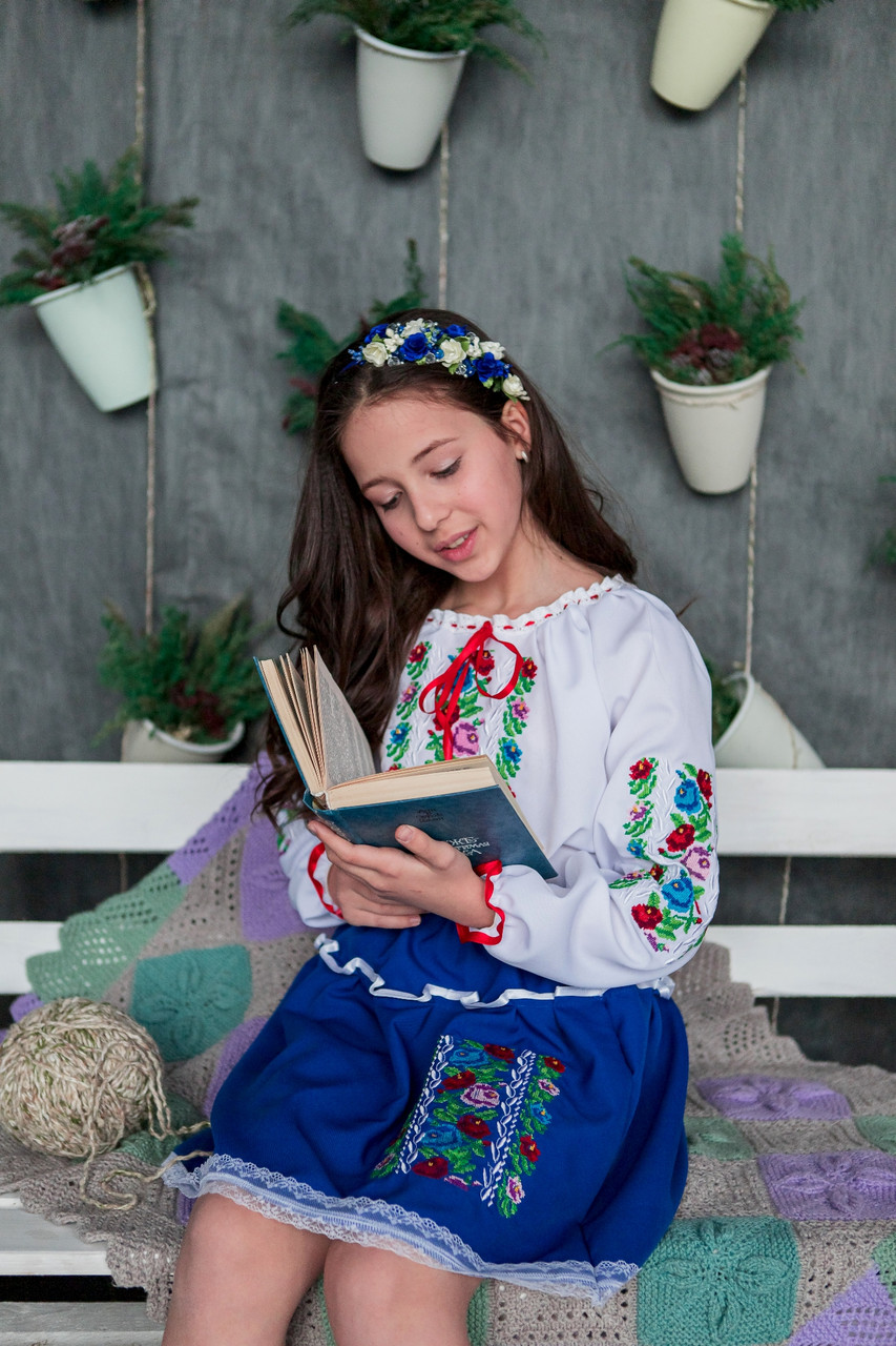 Вишитий костюм для дівчинки Барви блузка та спідниця