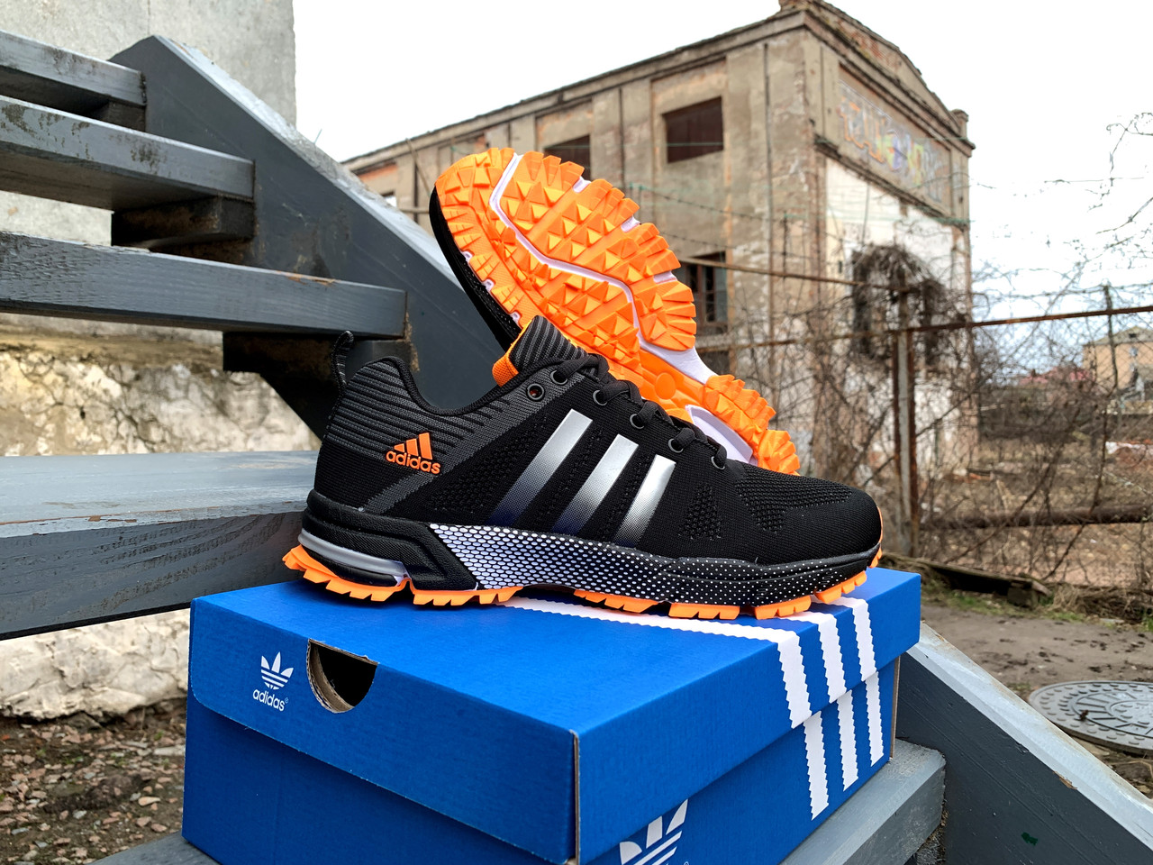 Чоловічі кросівки Adidas Marathon Black/Orange чорні з жовтогарячим