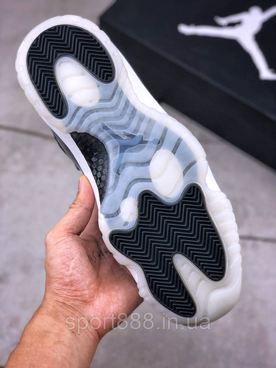 J11 barons low 2025