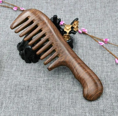 Сандаловий гребінець із рідкісними зубами для волосся, фото 1