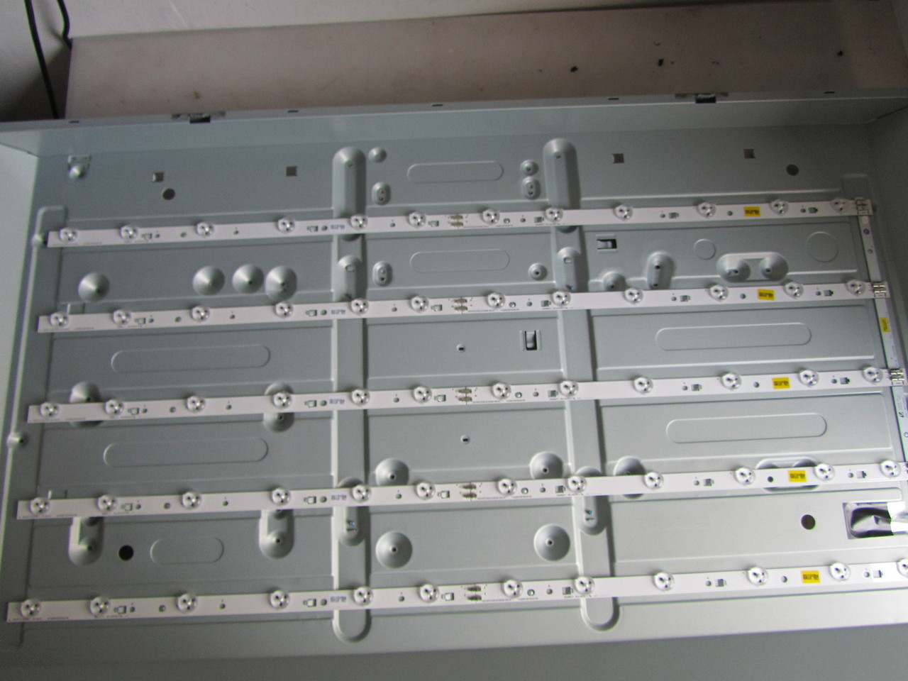 Лед подсветка 40-3535LED-60EA-R D1GE-400SCB-R3 и 40-3535LED-60EA-L D1GE-400SCA-R3 для Samsung ue40eh5007