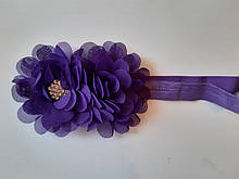 Дитяча фіолетова пов'язка з квіткою - розмір універсальний (на резинці), квітка 10см