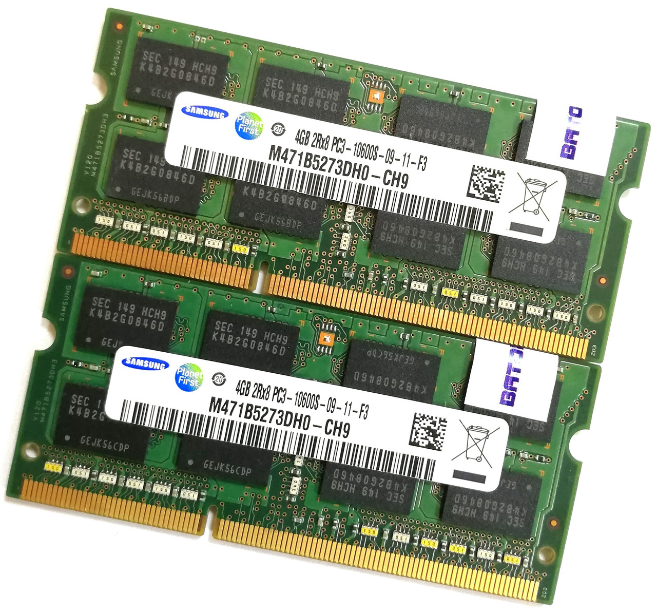 Пара оперативної пам'яті для ноутбука Samsung SODIMM DDR3 8Gb (2x4Gb) 1333MHz PC3-10600s 2R8 CL9 (M471B5273DH0-CH9) Б/В