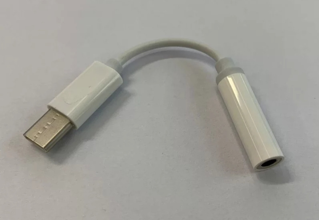 Перехідник з type c 9мм. на навушники 3.5 mm для захищених телефонів