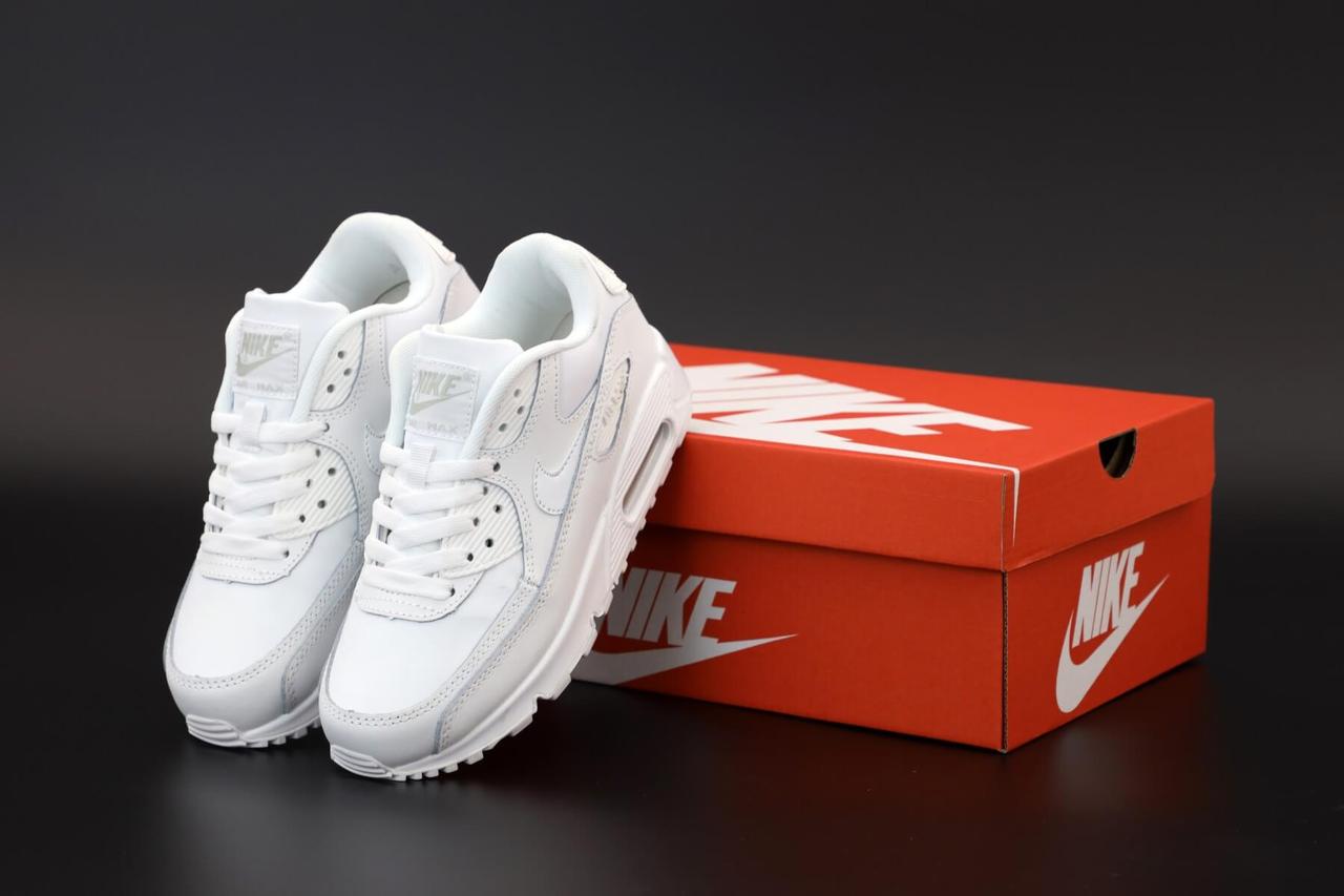 Білі кросівки Nike Air Max 90, фото 1
