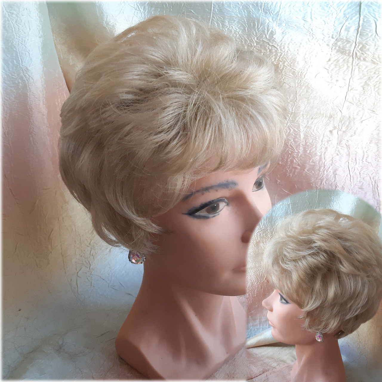 Перука коротка пишна з канекалону пшеничний блонд 015А-24Н613, фото 1