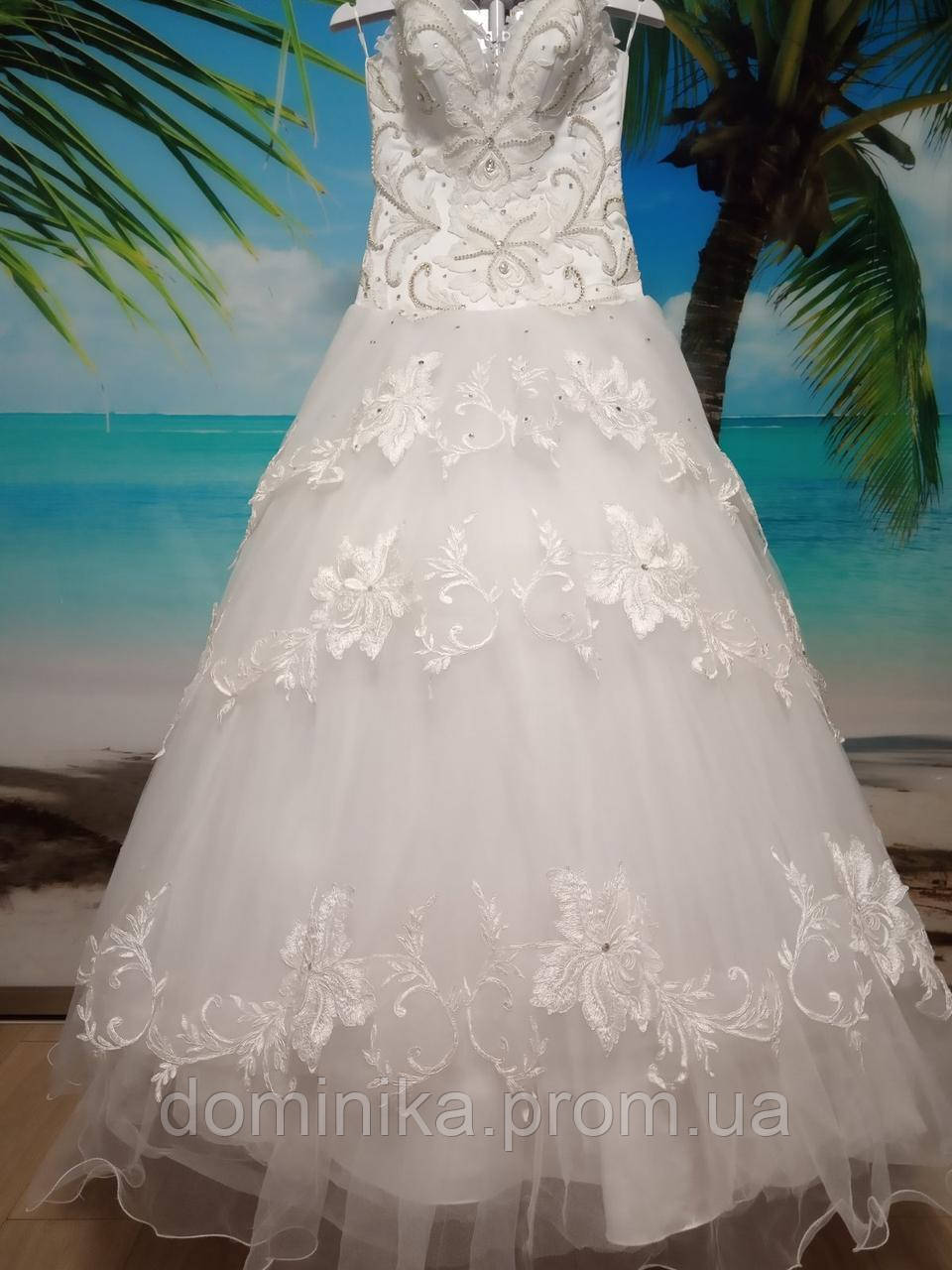 Весільна біла сукня б/у 42-44-46 розмір