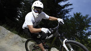 Велосипеди та аксесуари