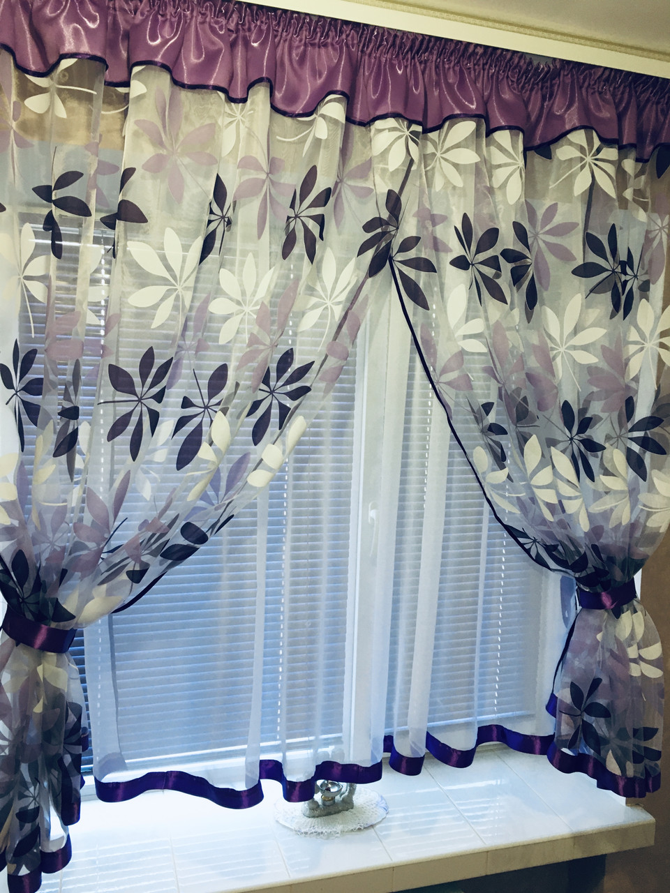 Готова кухонна фіранка "Листя каштана"