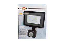 Світлодіодний прожектор Biom Black 20W + датчик руху