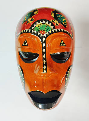 Дерев'яна настінна маска з перламутром ручної роботи