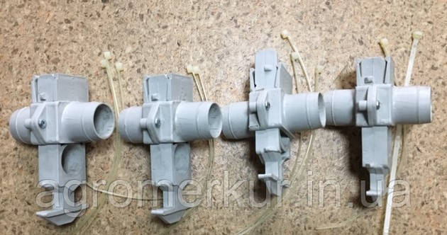 З'єднувач шланга пластмасовий AC490788 28MM