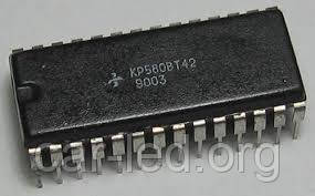КР580ВТ42 (аналог Intel i8253) мультиплексор і лічильник відновлення динамічної пам'яті. DIP28, фото 1