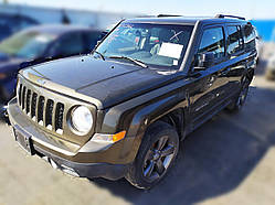 Авторозбірка Jeep Patriot Latitude 2015 зелень 2.4L США