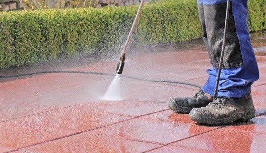 посипання бруківки сіллю,догляд за тротуарною плиткою про,сіль для бруківки,наконечник для очищення бруківки,усунення бруду з бетонної поверх,усунення бруду з бруківки,прибирання бруківки перед зимою,просочення тротуарної плитки,підготовлення тротуарної плитки,миття тротуарної плитки,структура тротуарної плитки,видалення снігу з поверхні брукі,сніг на бруківці,очищення від снігу бруківки,інструсент для прибирання снігу,березовий віник,встановленням бруківки,використовувати поверхню з брукі,Бруківка після зими,переобладнати бруківку,ефективно просочити бруківку,видалення снігу з бруківки,посипання бруківки піском