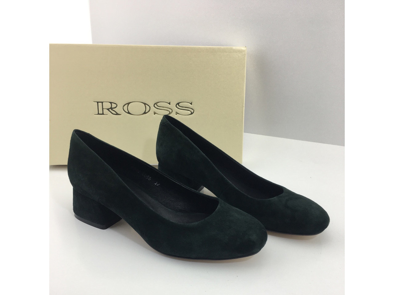 Жіночі туфлі замшеві темно зеленого кольору тм .Ross