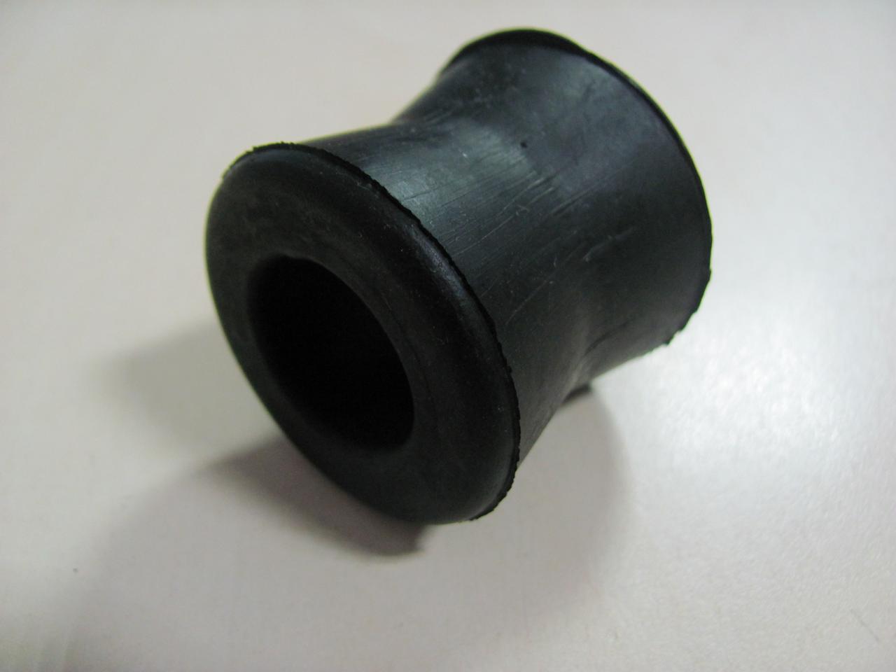 Втулка заднього амортизатора нижня Fiat Doblo 00-09 SOLGY