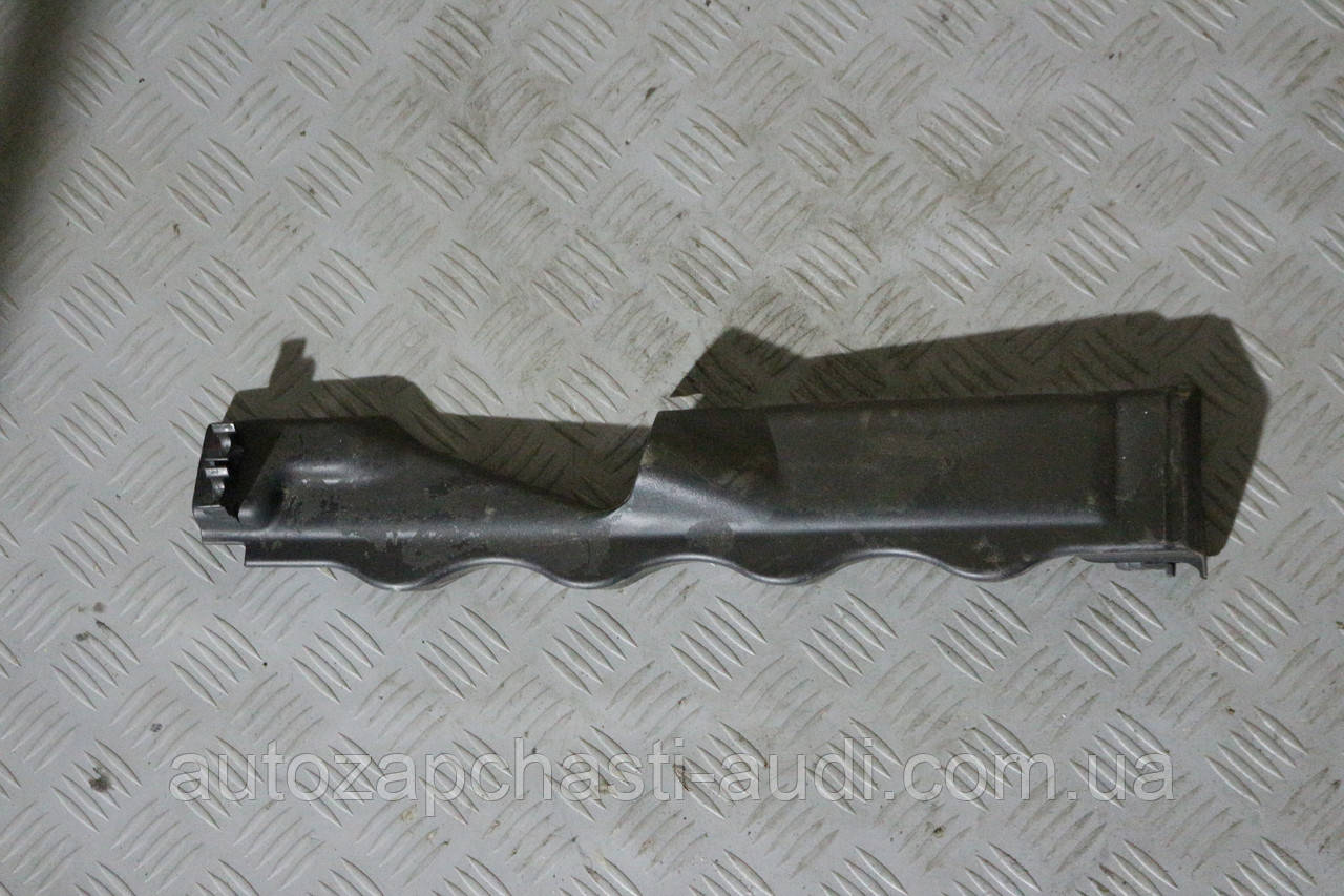 Кожух паливопроводу 058133685 (накладка, кришка на двигун) 1.8 ADR Audi 100 A6 C4 91-97г, фото 1