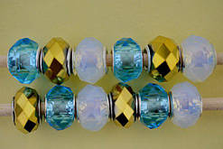 Бусини шарм скляні під кришталь, білі, блакитні, золотисті, 15х9 мм, 6 шт.