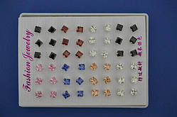 Сережки-пусети 8 пар квадратні кольорові стрази 5х5 мм