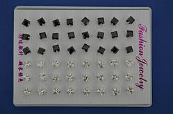 Сережки-пусети 8 пар квадратні чорні та білі стрази 5х5 мм