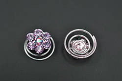 Шпилька пружинка 2 шт. білий метал ромашка з бузковими стразами