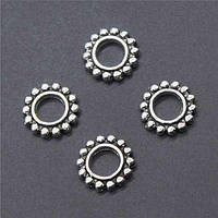 Бусини-розділювачі квітка, металеві, колір-античне срібло, розмір 9х2 мм, 58 шт.