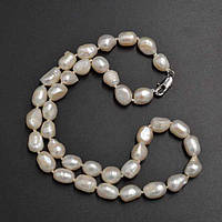 Намисто з білих барокових перлів, намистина 12х9 мм 45 см