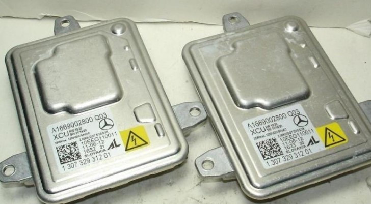 Блок розпалювання ксенона Mercedes CLA C117 GLA X156 A2229003300