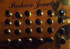 Сережки-пусети 12 пар чорні стрази 6 мм