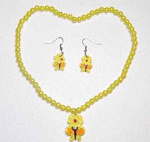 Набір дитячий метелик намиста з кулоном і сережки, колір рожевий