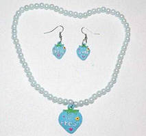 Набір дитячого полуниця намиста з кулоном і сережки колір блакитний