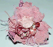 Краб для волосся чорний пластик, мереживо, квітка, кулька з тканини, розмір 9х5 см, рожевий